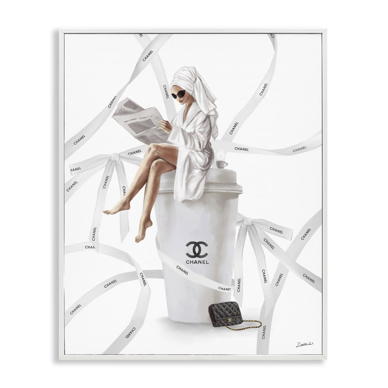 «Spa Girl in Peignoir», estampe numérique encadrée par Ziwei Li, Giclée encadrée blanc bord de mer, H 20 po x l 16 po