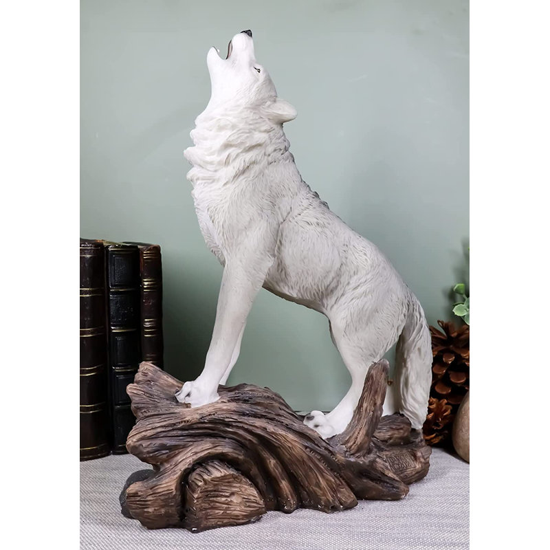 Figurines & Sculptures