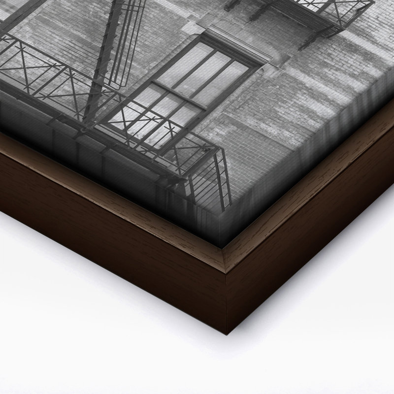 Escalier sur le bâtiment de Manhattan, Canvas, 08"H x 10"W, Brown Framed
