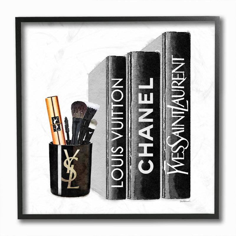 «Fashion Designer Makook Bookstack Black», impression, H 12 po x l 12 po x P 0,5 po, Giclée encadrée noir minuit