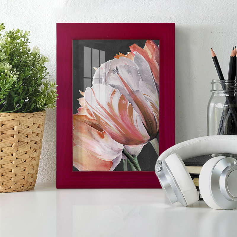Pastel Parrot Tulips III encadré sur papier, Rouge, H 6 po x l 4 po x P 1 po