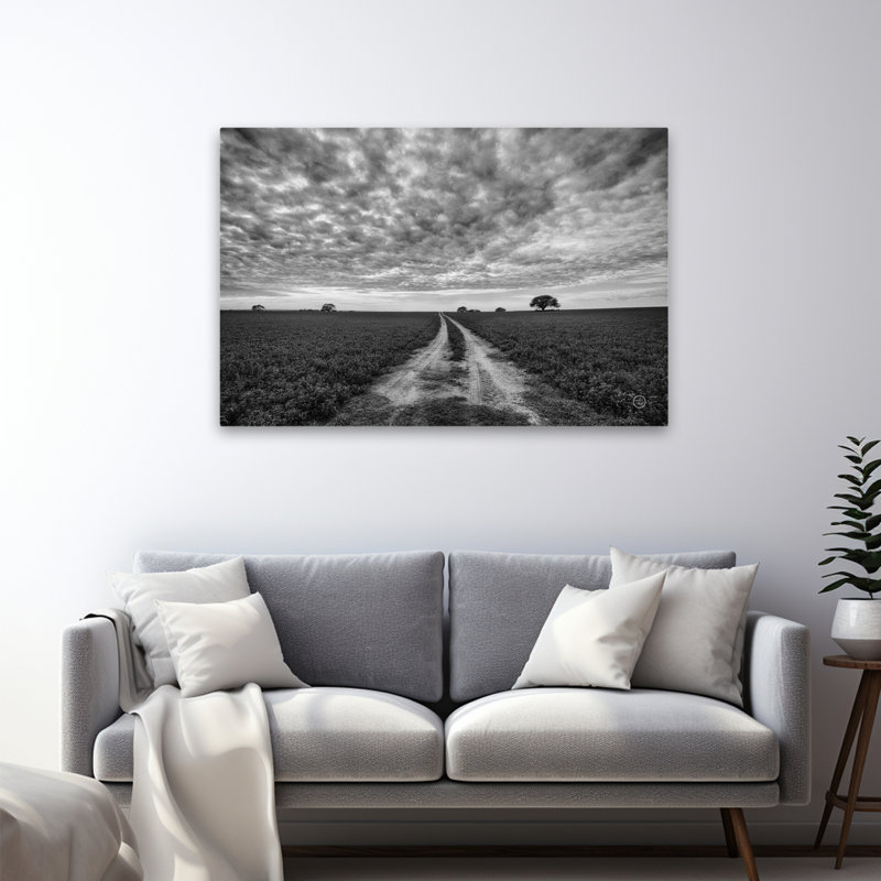 Contemporary Farm Road, H 48 po x l 32 po