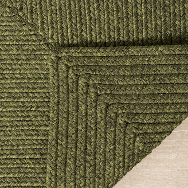 Lakehurst Solid Green Indoor/Outdoor Rug, Rectangle 76 x 122 cm