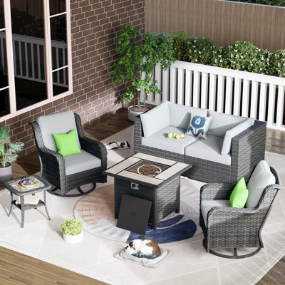 6 Piece Sofa Seating Group with Cushions