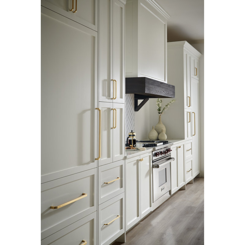Davenport 7 9/16" Center to Center Bar pull, 8 13/16" Center to Center, Honey Bronze