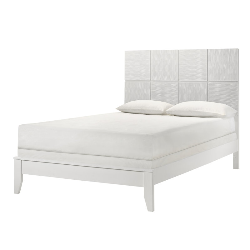Lit grand contemporain de 1 pièce, tête de lit à panneau géométrique, finition blanche, façade texturée, style de chambre à coucher en bois, cadre de lit,