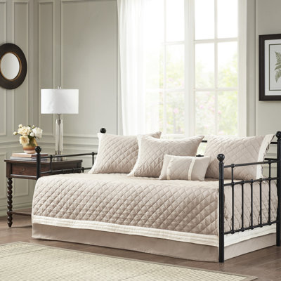 49ec3084f Comforter