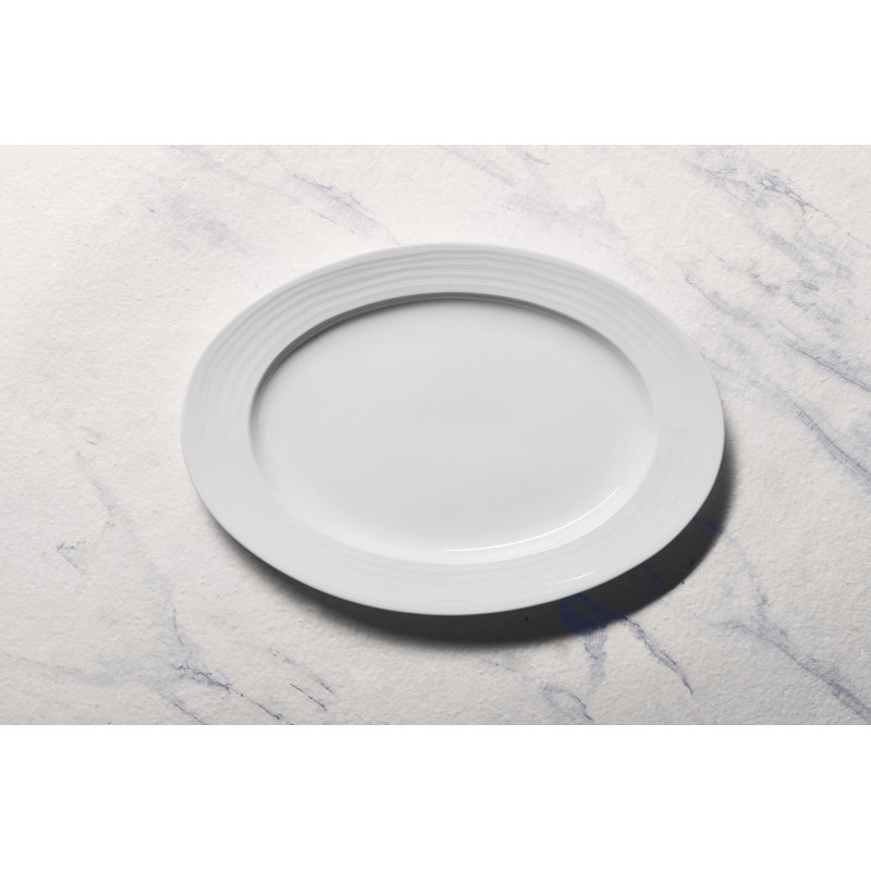 Plateau ovale en porcelaine | Ivoire, 14.17x9.92"