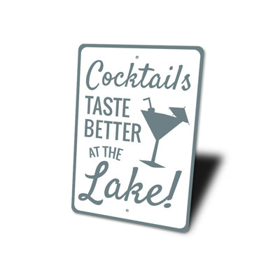 Enseigne en aluminium Cocktail At The Lake