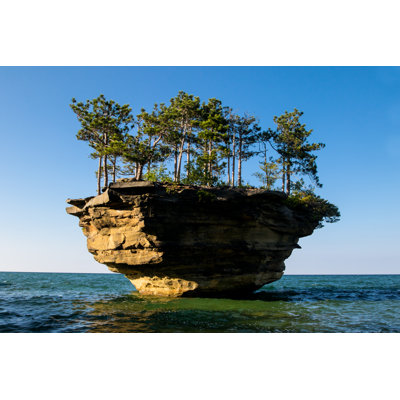 Turnip Rock by Dantesattic
