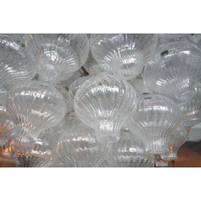 Lustre tulipe en verre de Murano des années 1960, Verre strié, 33" Diameter x 22" Height, Laiton brossé