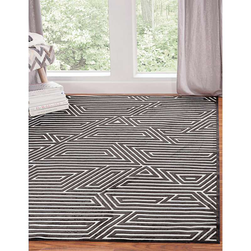 Tapis géométrique rectangulaire en viscose tissé à la machine 5 pi 3 po x 7 pi 6 po Laeza