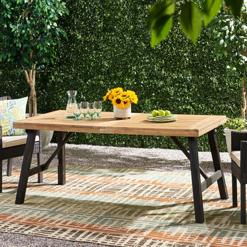Table et bancs en bois rustique - avec des panneaux à lattes pour un look de maison 3 pièces de style salle à manger 3 de table
