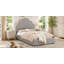 Bed-618586454