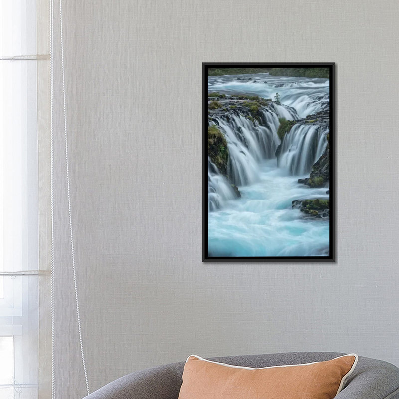 « blue water », impression sur toile, H 26 po x l 18 po x P 1,5 po, Toile avec cadre noir, Pas de tapis