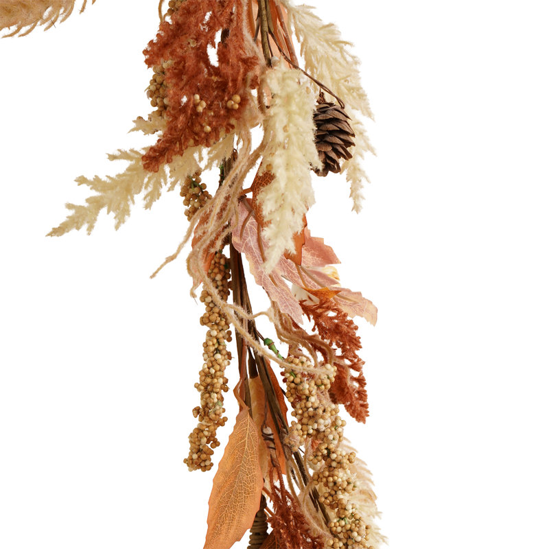 18cm Novelty Garland Garland