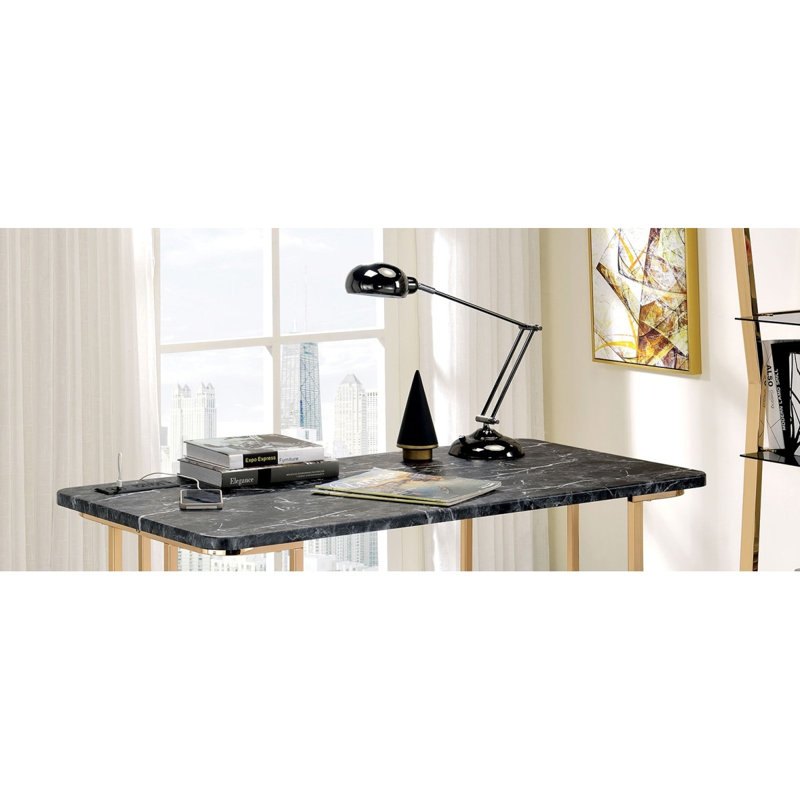 Bureau contemporain avec faux USB en marbre et prise de courant