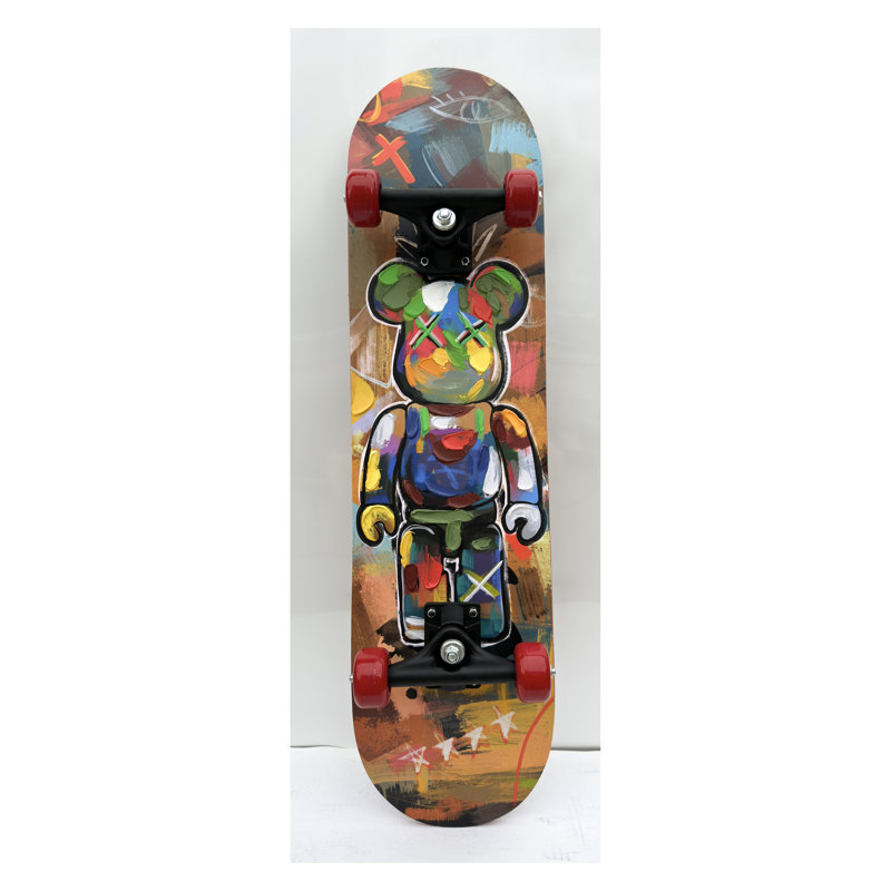 «Graffiti Bear», planche de planche à roulettes rouge, 8 po x 31 po