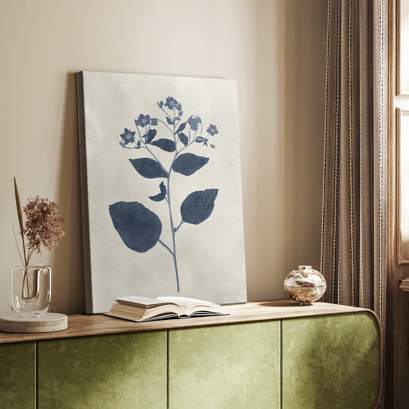 Fleurs pressées bleu marine III - Cavas enveloppés de galerie, H 27 po x l 18 po