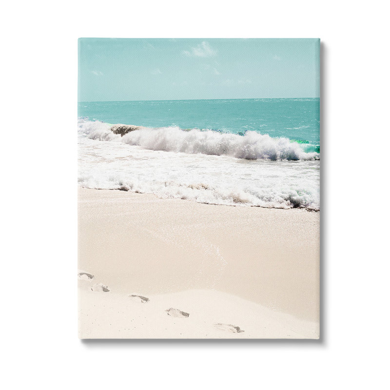 «Footprints on Beach Shore», art mural sur toile par Bill Carson, H 20 po x l 16 po