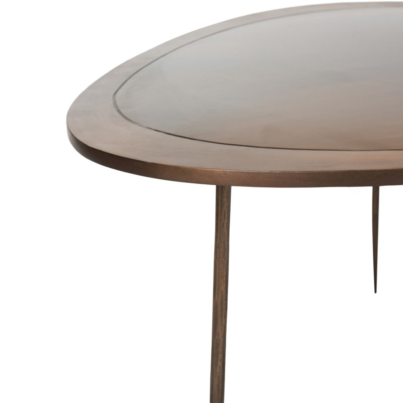 Table basse à 3 pieds