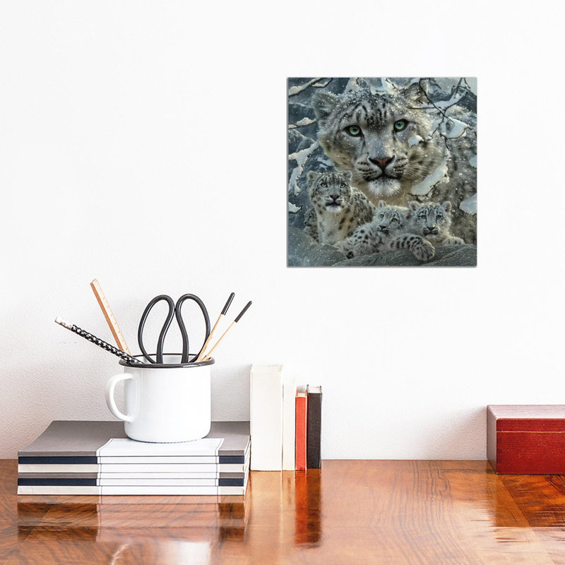 «Snow Leopard Collage» par Collin Bogle - impression, H 12 po x l 12 po x P 0,75 po