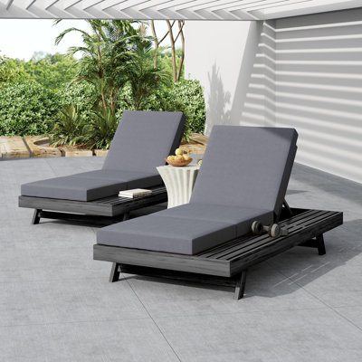 Ensemble de chaises longues, espace disponible sur un côté, bois d'acacia massif noir avec coussin de détente (gris foncé et triple pli)