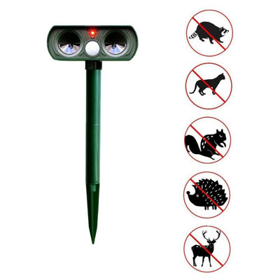 Solar Powered Integrated LED Flood Light