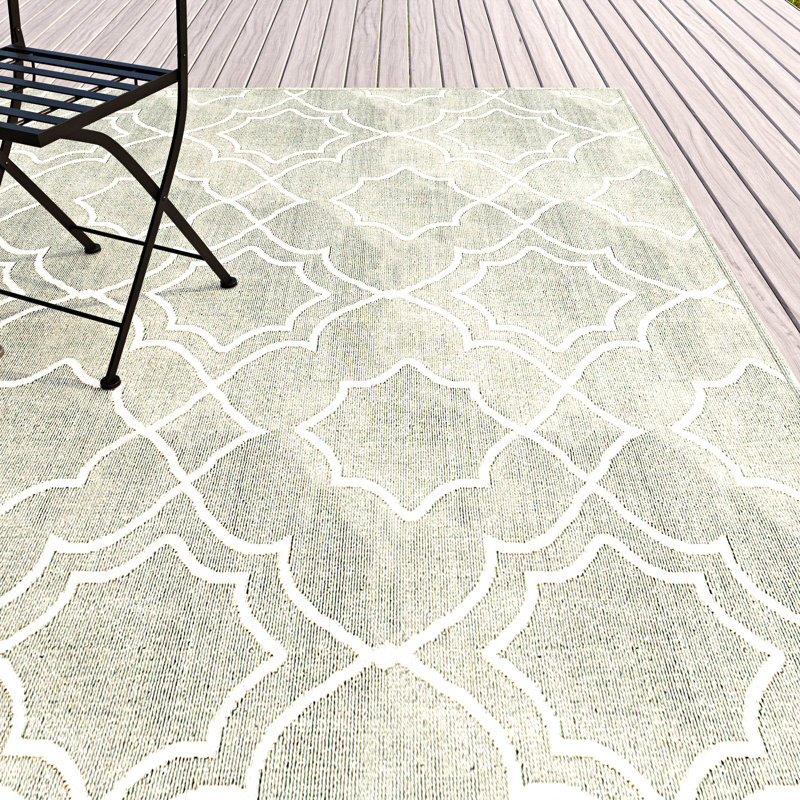 Amato Geometric Indoor Rug, Rectangle 2'3" x 4'6"