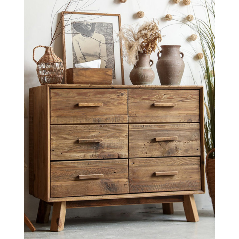 Élégante commode rustique vieillie