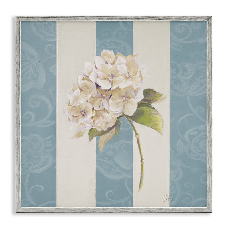 «Vintage Hydrangea Sprig», art de la giclée encadrée par Patricia Pinto, H 12 po x l 12 po, Estampe numérique Farmhouse