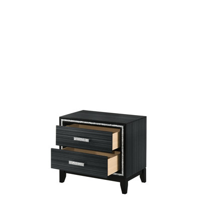 Table de chevet noire patinée - Avec tiroir spacieux et système de glissières métalliques centrales pour chambre à coucher. Design élégant et bien pensé. Dimensions : 43 cm (P) x 71 cm (L) x 66 cm (H). Revêtement synthétique.