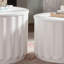 Ensemble de tables de rangement rondes blanches avec couvercle escamotable