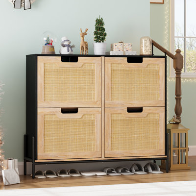 Armoire à chaussures, armoire de rangement étroite en rotin naturel avec 4 tiroirs rabattables, étagère à chaussures autoportante avec pieds en métal et tablette réglable pour le vestibule, le salon