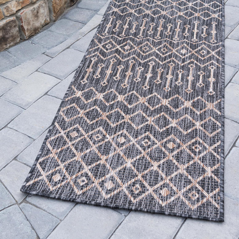 Tapis intérieur / extérieur gris anthracite Leyla, Runner 2' x 5'1"
