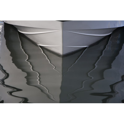 «Boat Reflection» par Hanis