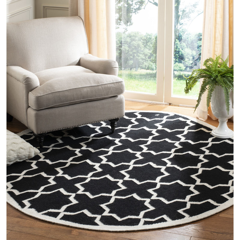 Rodgers Hand Woven Flat Weave Wool/Cotton Geometric Rug in White/Black, Round 6'