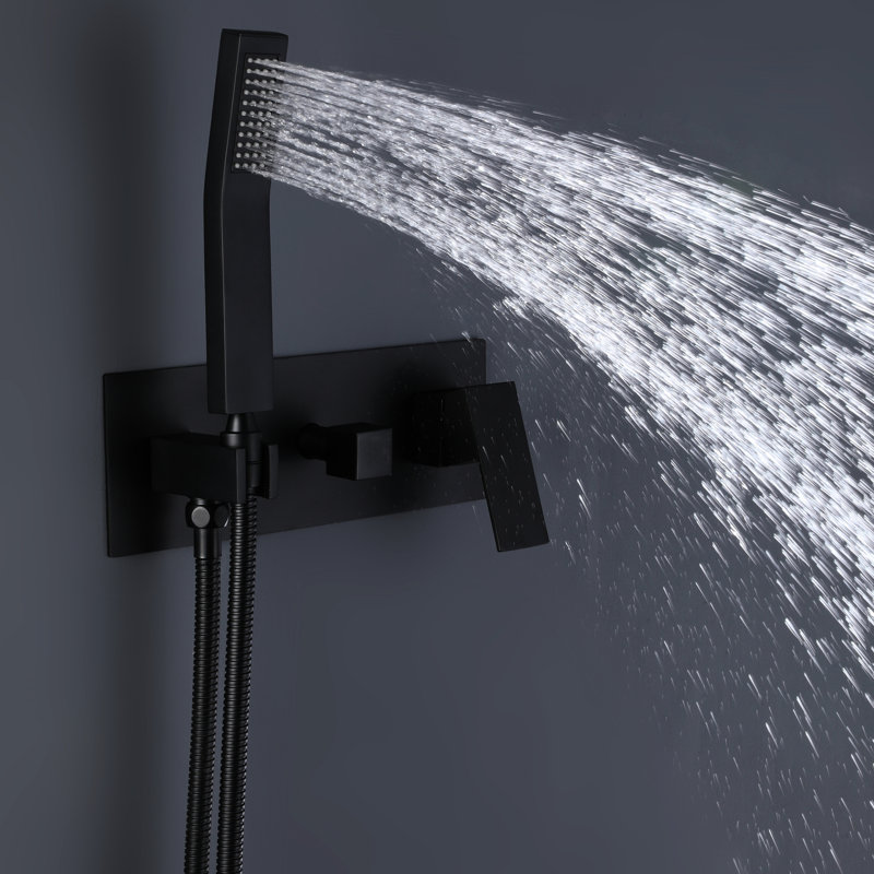 Système de pomme de douche à pluie 12 "- Douche de salle de bain de luxe noir mat. Robinet mural avec laiton massif. Poignée simple pour régler la température et régler. 2 têtes, soupape de dérivation. Débit d'eau maximal de 2 gallons par minute. Tête.