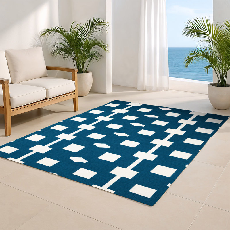 Trellis Green Indoor and Outdoor Area Rug, Rectangle 2' x 3'