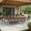 Ensemble de table de salle à manger extensible rectangulaire 15 pièces et chaises Whately | Bois d'eucalyptus | Idéal pour le patio, la table brune et les chaises grises