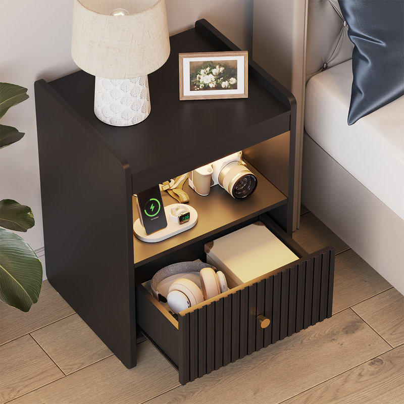 1 Drawer End Table with Storage and Built-in Outlets,Living Room End Side Table for Office,Bedroom,Living Roon, Black
