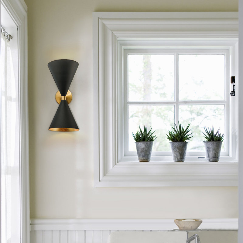 Joey Up & Downlight