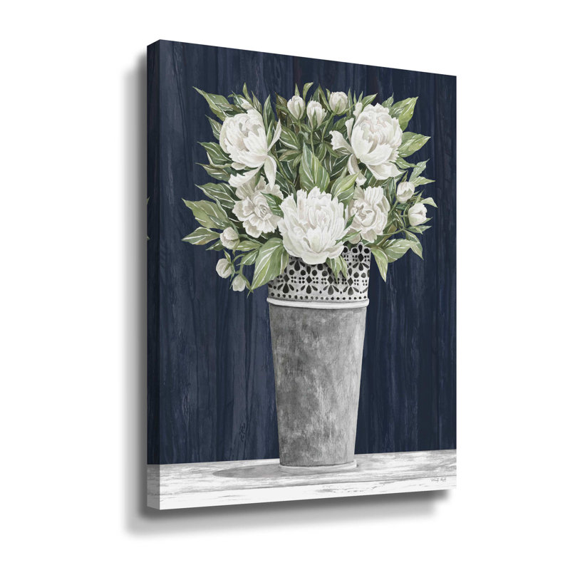 «Punched Tin White Floral» par Cindy Jacobs, reproduction d'art sur toile blanche et bleue, H 24 po x l 18 po x P 2 po