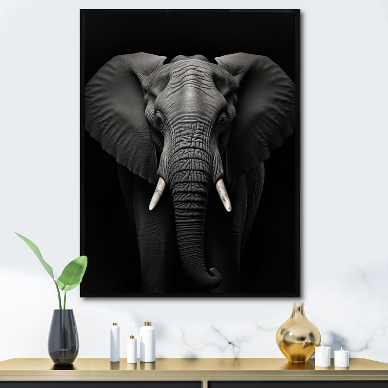 Éléphant noir et blanc - Photo II, Cadre flottant noir, H 32 po x l 24 po x P 1 po