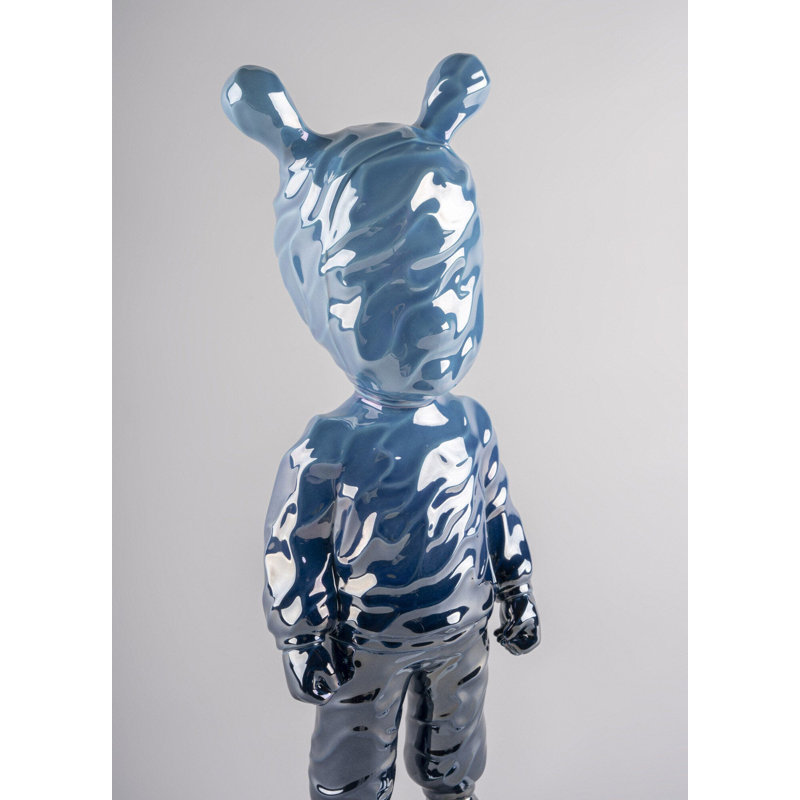 Handmade Entertainment Statue, 20.47" H x 7.48" W x 7.48" D, Blue/Black