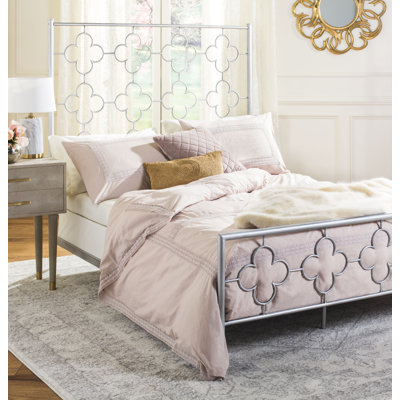 Luan Metal Open-Frame Bed