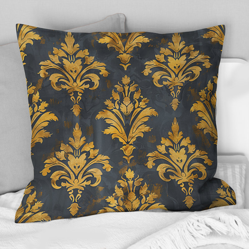 Coussin Royal, H 16 po x l 16 po