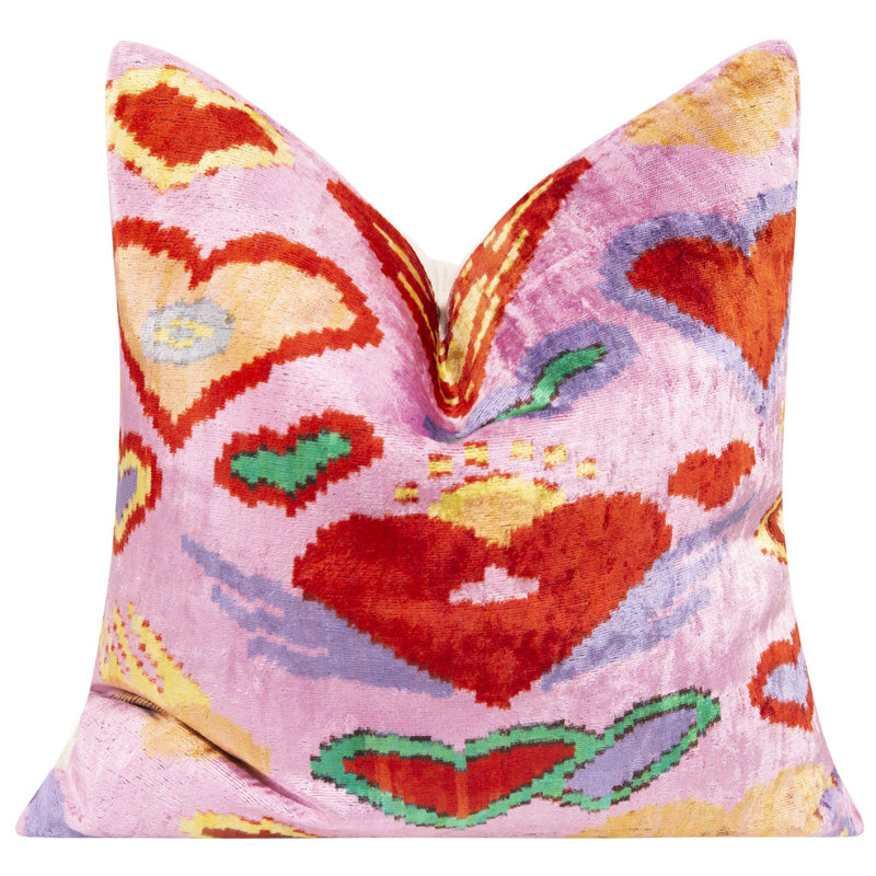 Coussin décoratif en velours de soie fait à la main 20 po x 20 po - Motif de cœur rose et rouge avec plumes