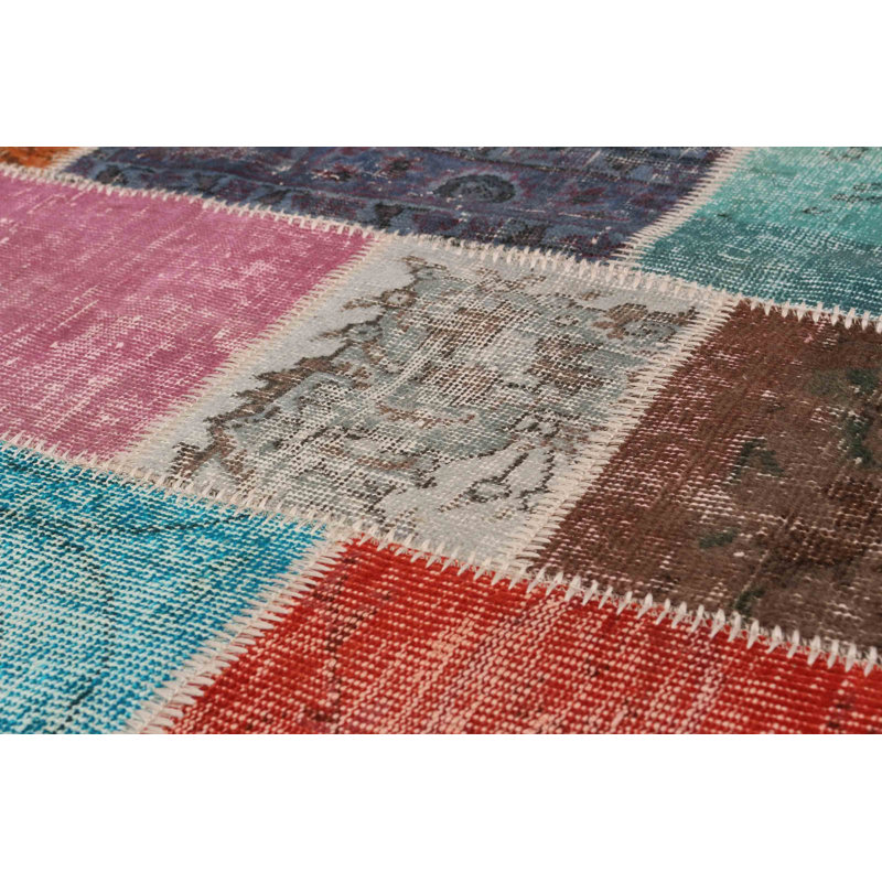 Color Transition Patchwork Multi Color Rug 4'9" x 6'8"