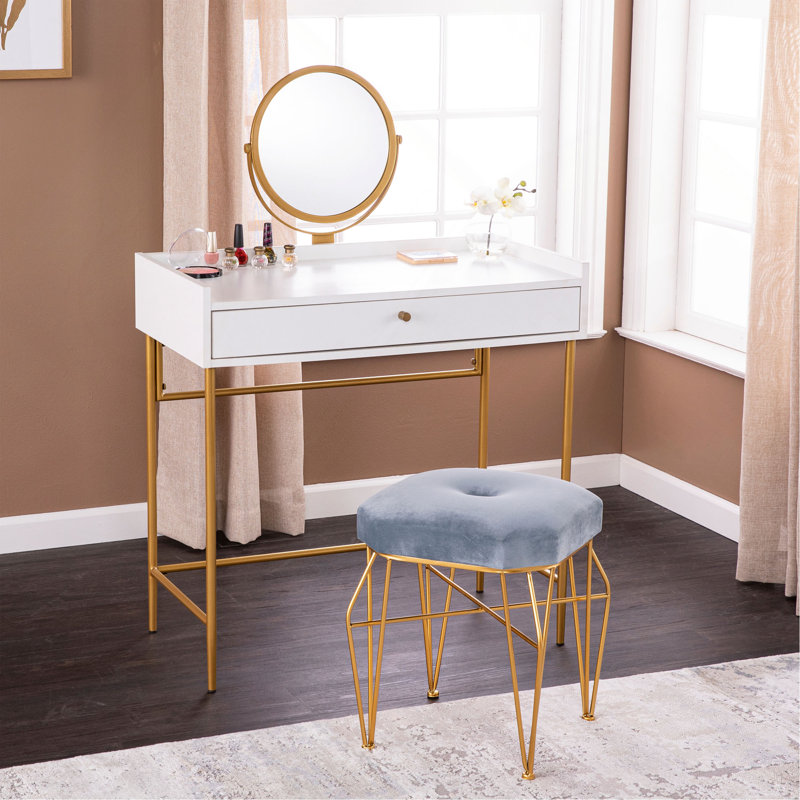 Meuble-lavabo blanc ultrabrillant et finition dorée